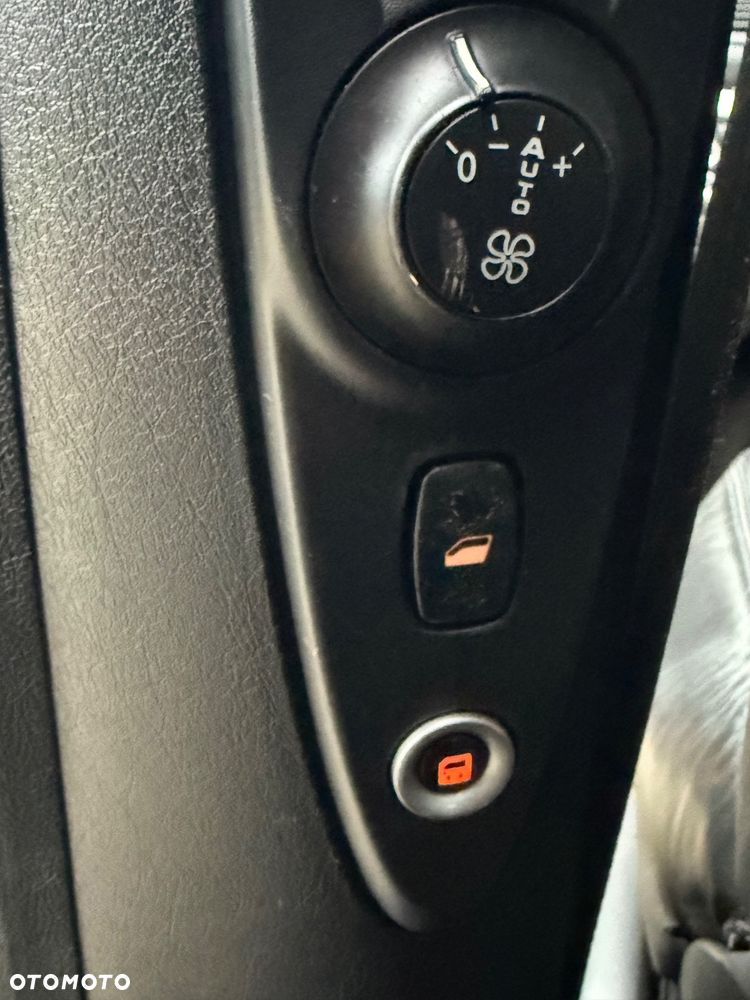 Citroën C8 2.0 16V Style - 23