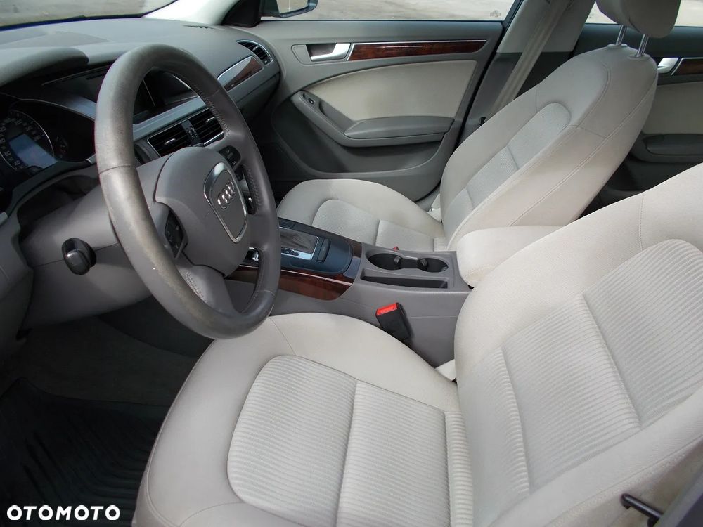 Audi A4 Avant 2.0 TDI Multitronic - 17