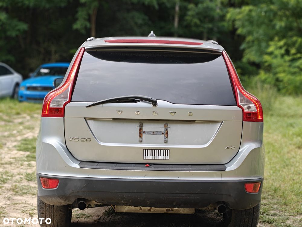 Volvo XC 60 3.2 AWD Momentum - 5