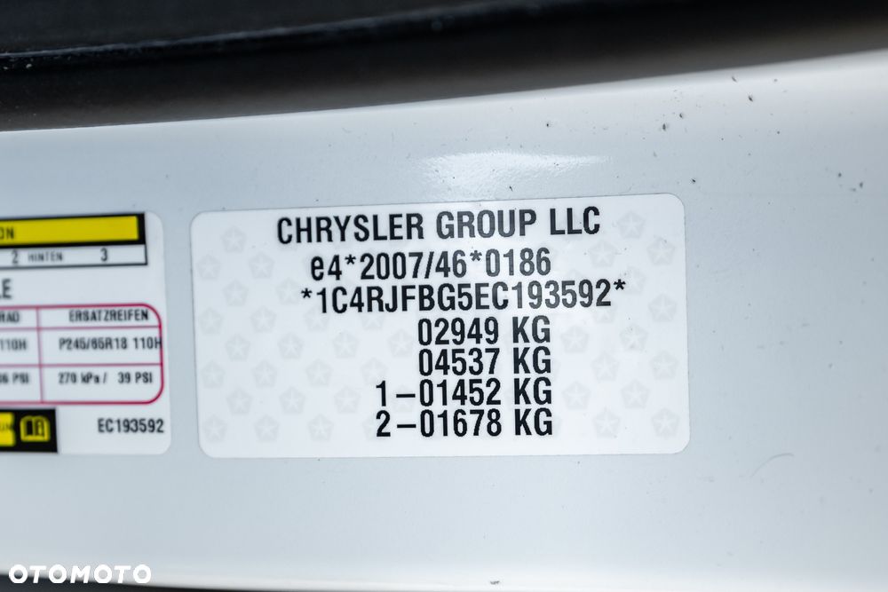 Jeep Grand Cherokee - 18