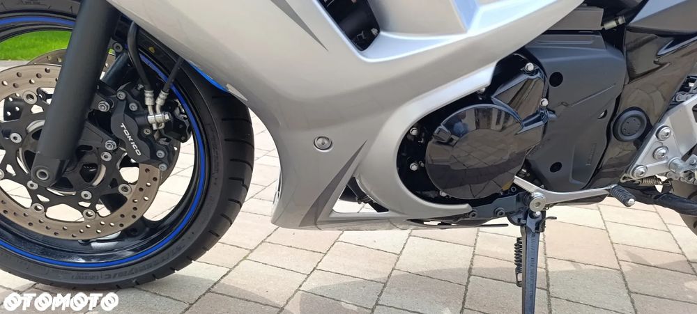 Suzuki GSX - 41
