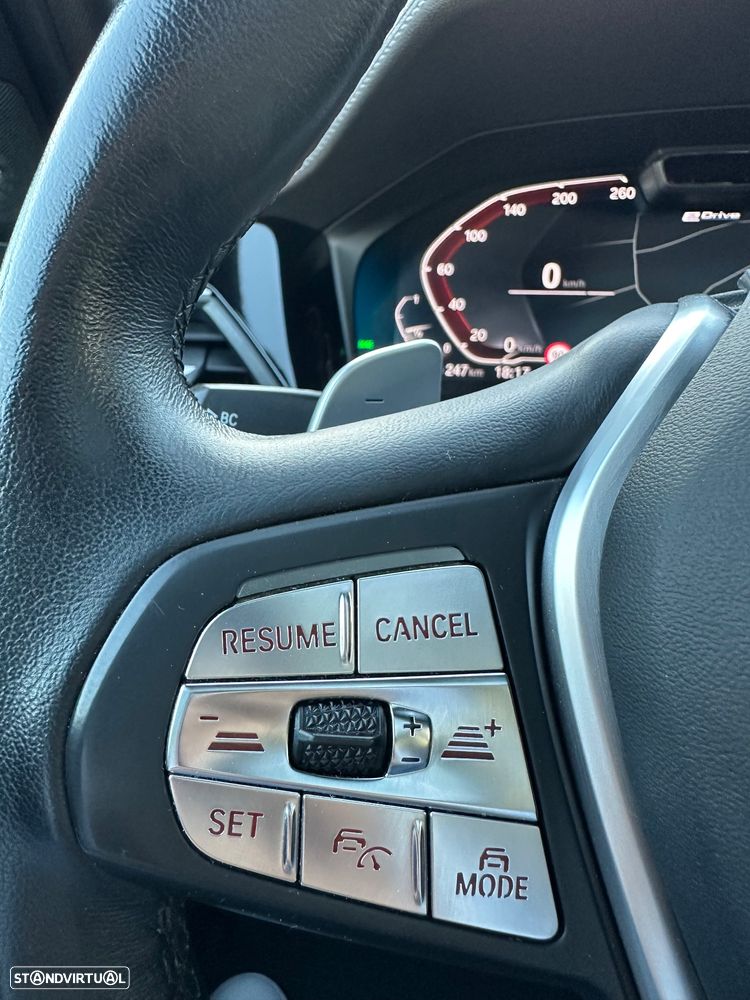 BMW 330 e Aut. Sport Line - 15