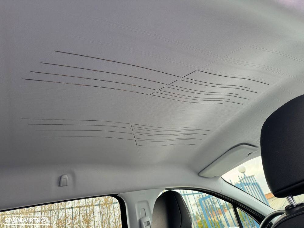 Peugeot 2008 1.4 HDi Allure - 27