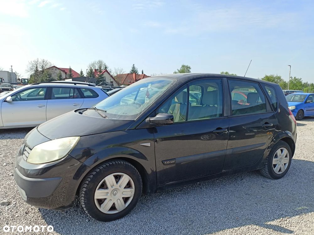 Renault Scenic - 1