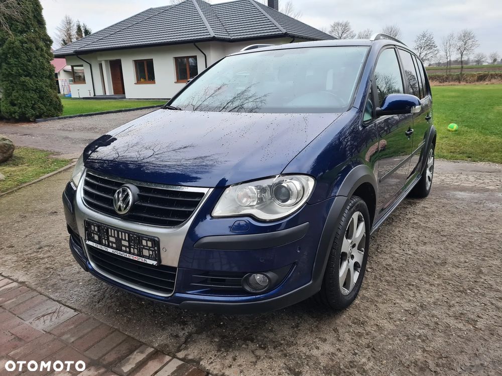 Volkswagen Touran - 14