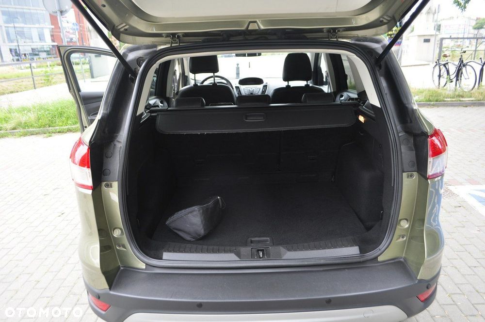Ford Kuga - 16