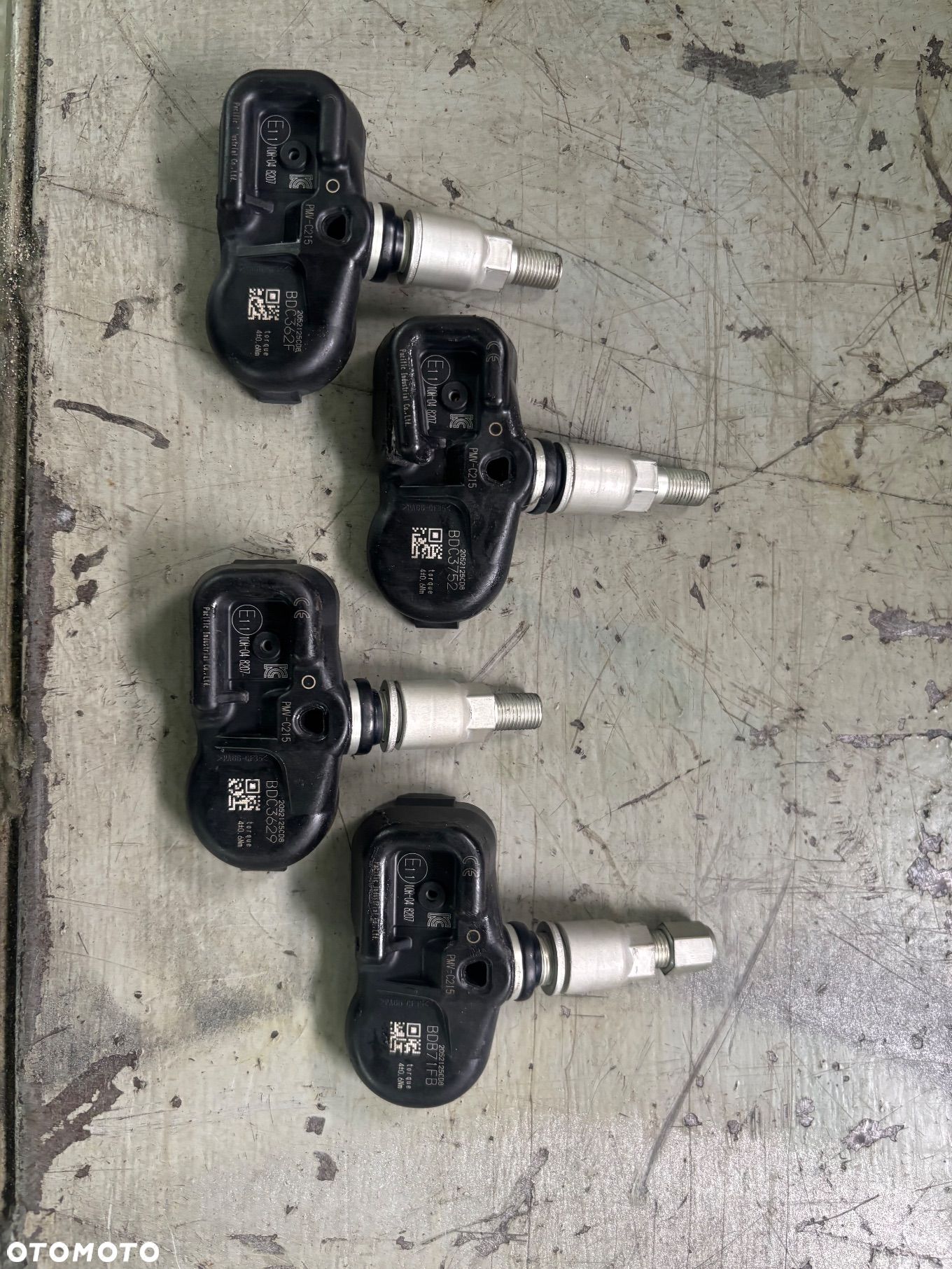 TOYOTA CZUJNIKI CISNIENIA POWIETRZA TPMS PMV-C215 KOMPLET - 1