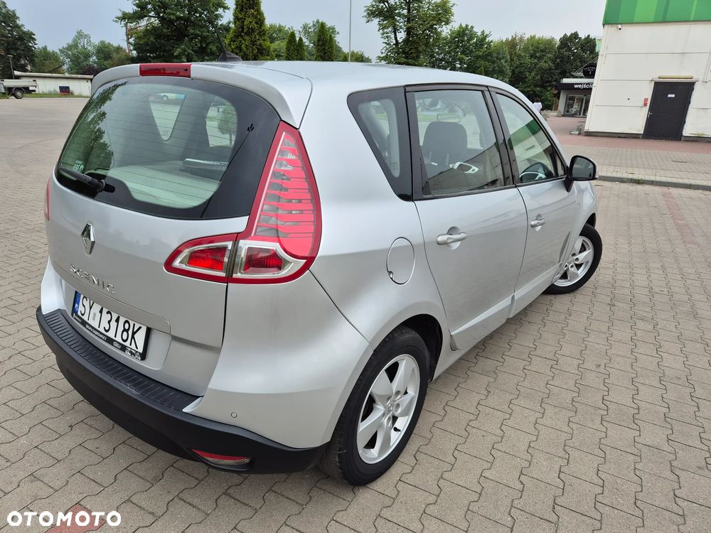 Renault Scenic 1.9 dCi Privilege - 4