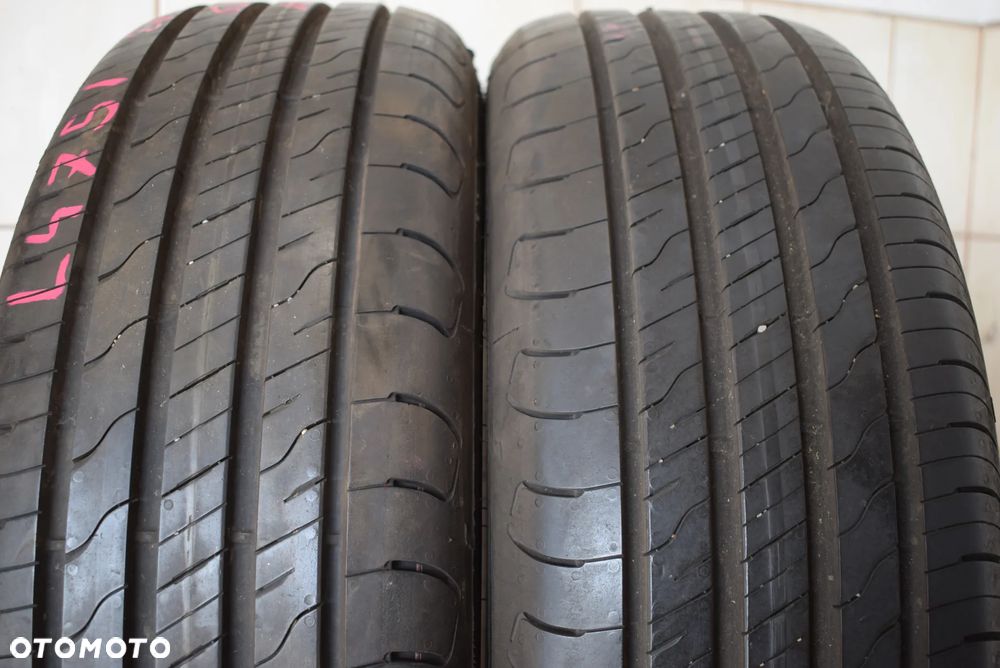 R16 205/60 Goodyear Efficient GRIP Performance 2 Cena za parę - 1