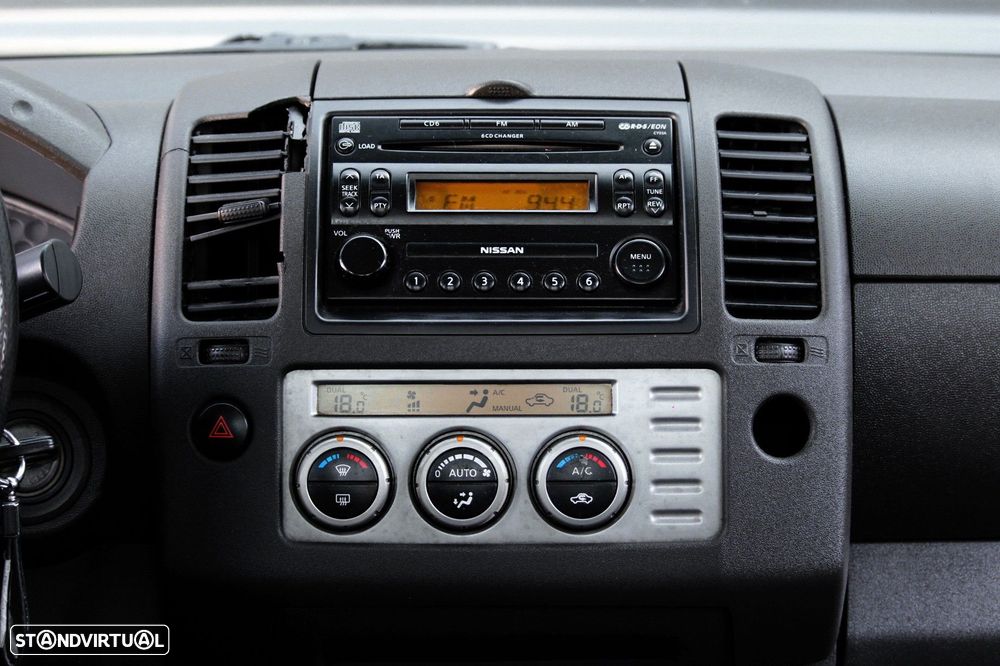 Nissan Navara 2.5 dCi CD LE - 20