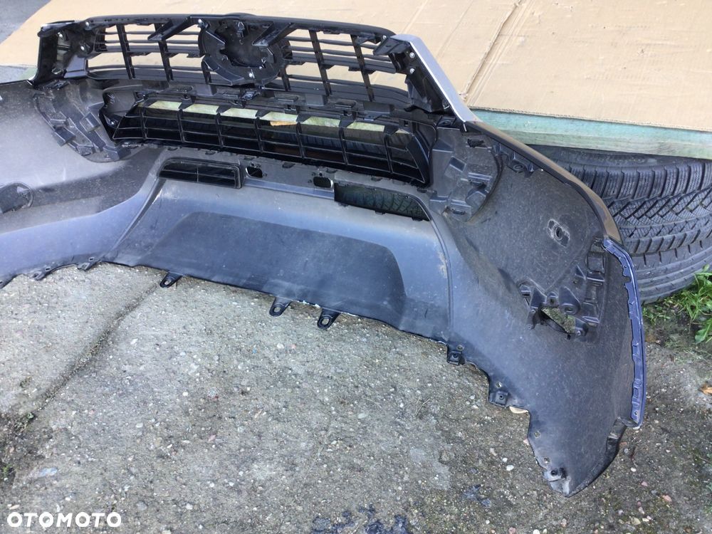 Zderzak przedni Toyota Hilux Vlll 8 2020+ - 5