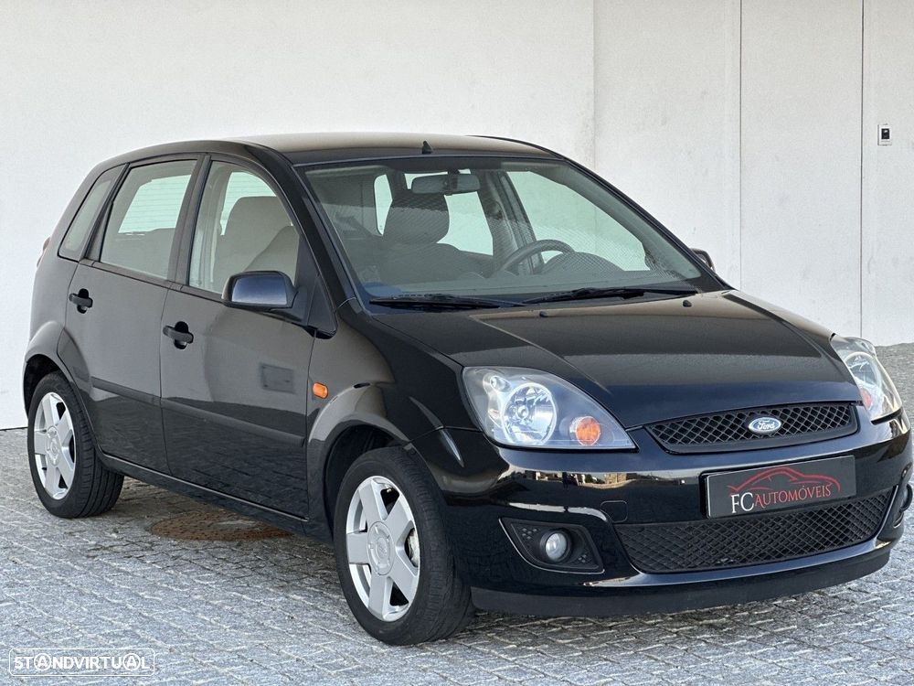 Ford Fiesta 1.4 TDCI Ambiente - 11