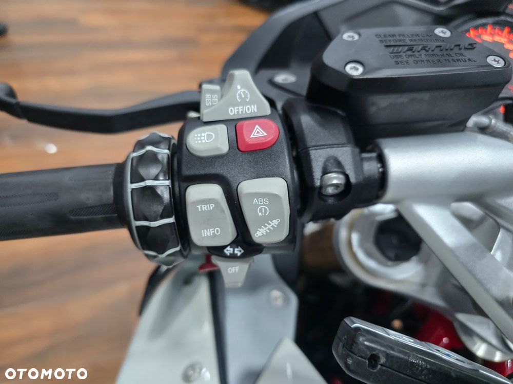 BMW R - 22