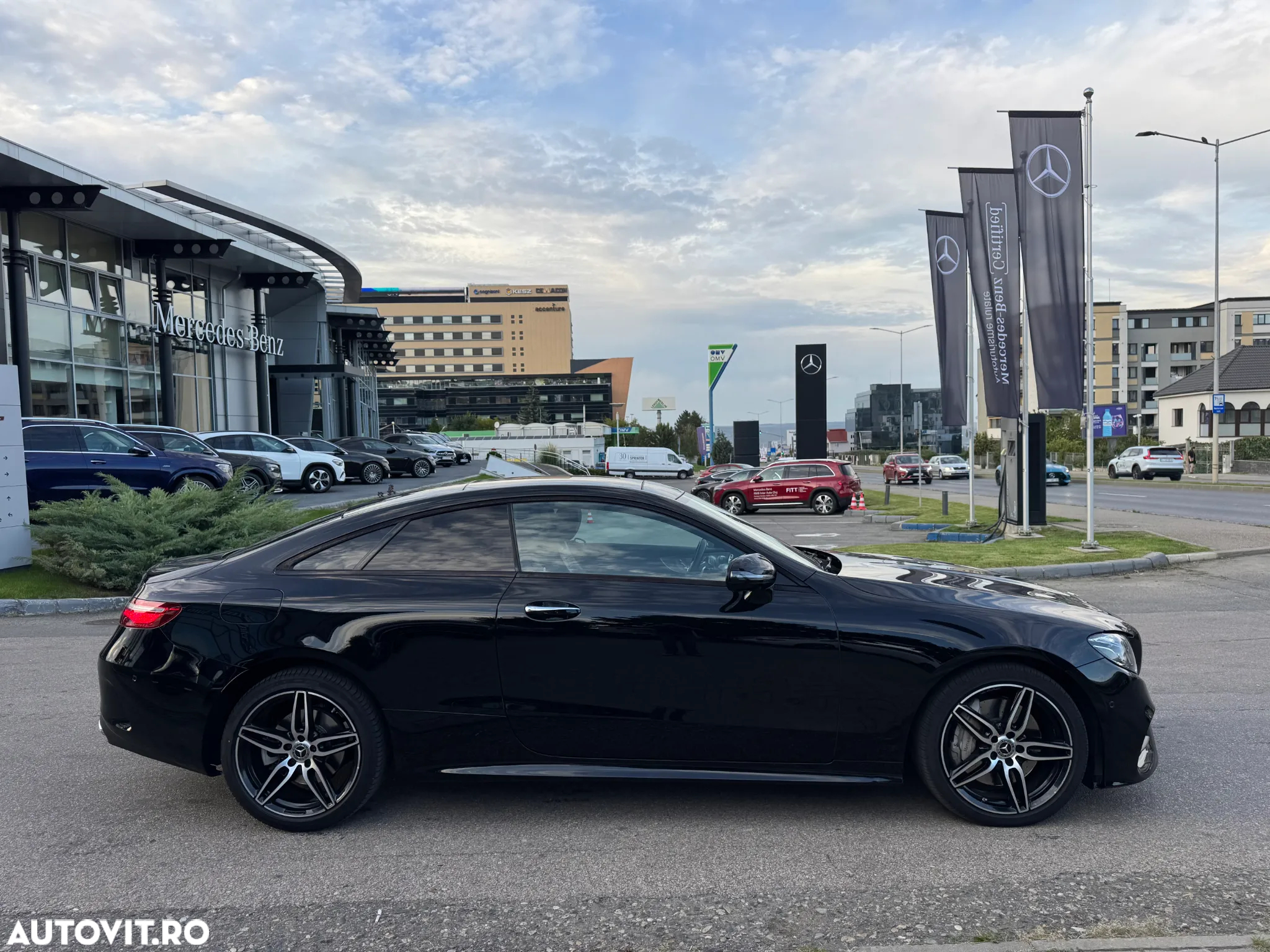Mercedes-Benz E 350 d 4Matic Coupe 9G-TRONIC AMG Line - 14