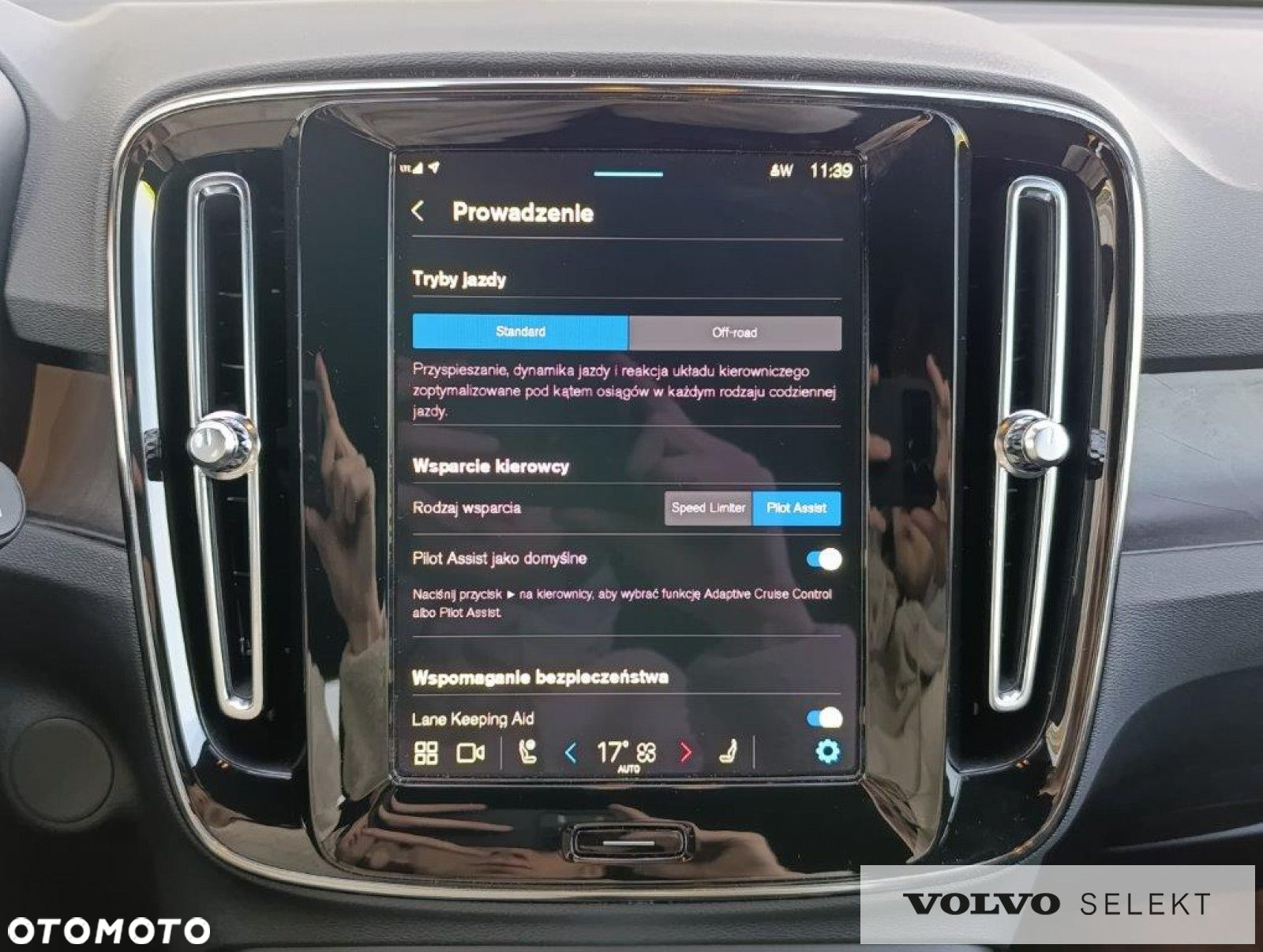 Volvo XC 40 - 24