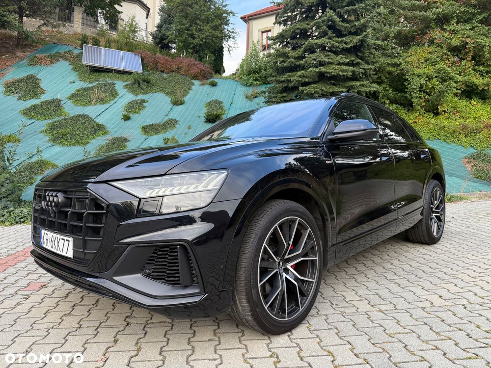 Audi Q8 - 1