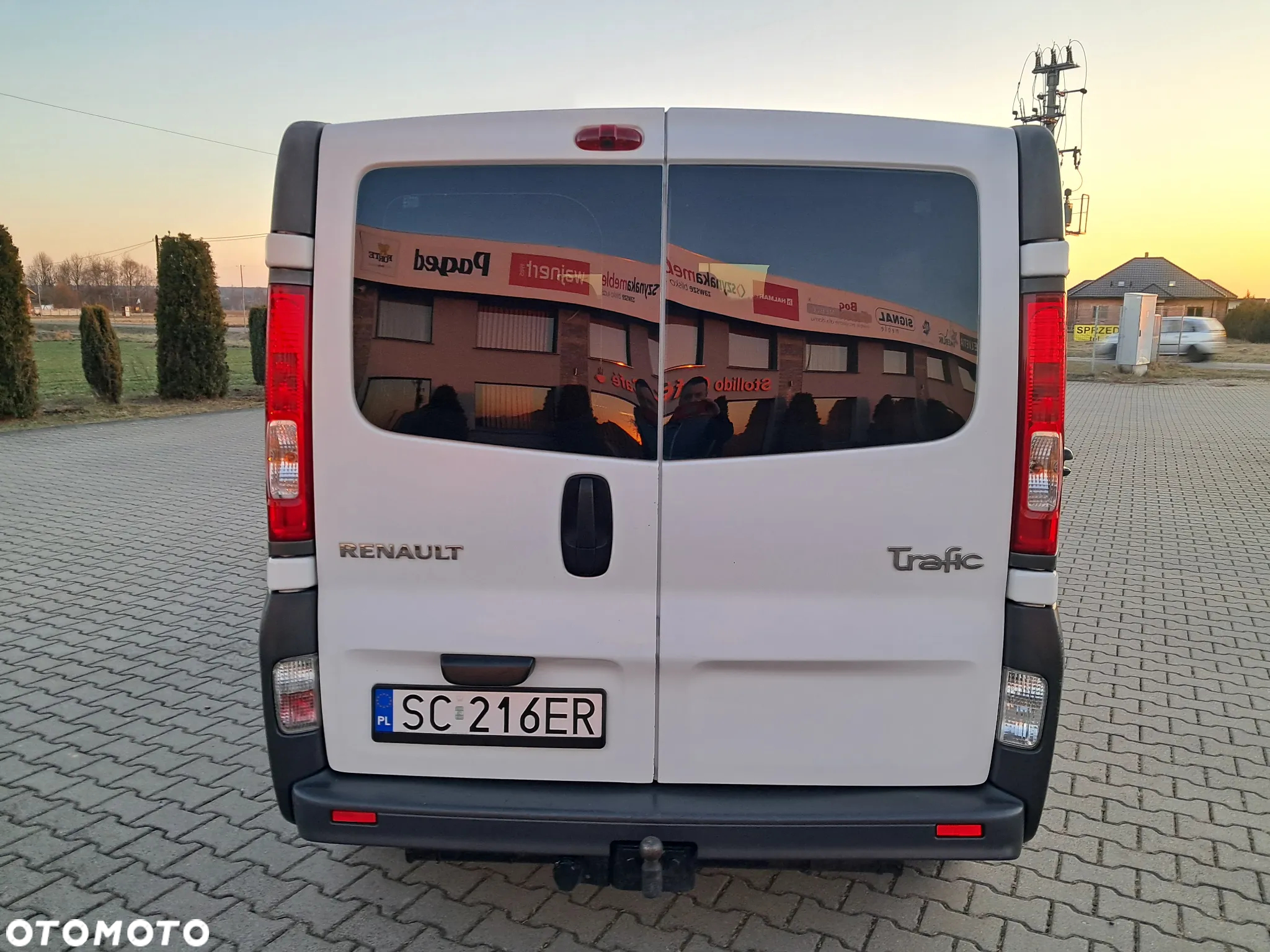 Renault TRAFIC - 16