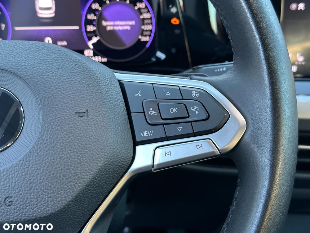 Volkswagen Golf VIII 1.5 eTSI EVO Life DSG - 11