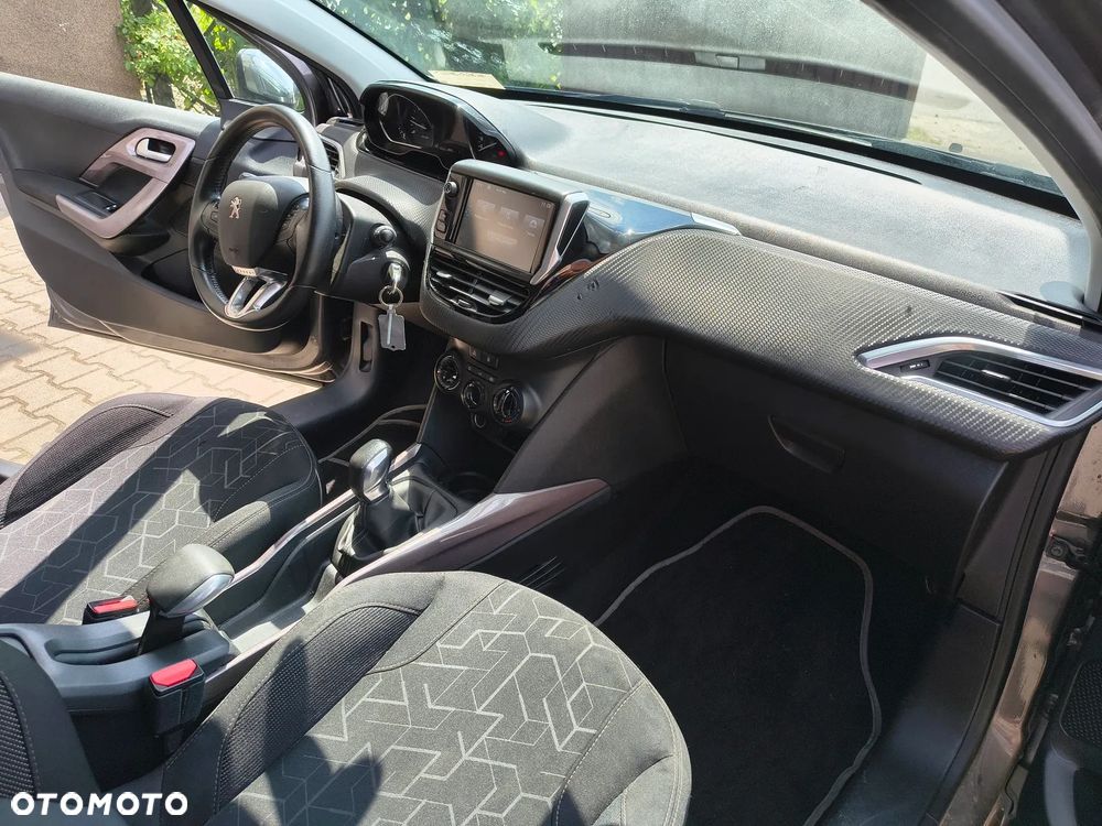 Peugeot 2008 - 24