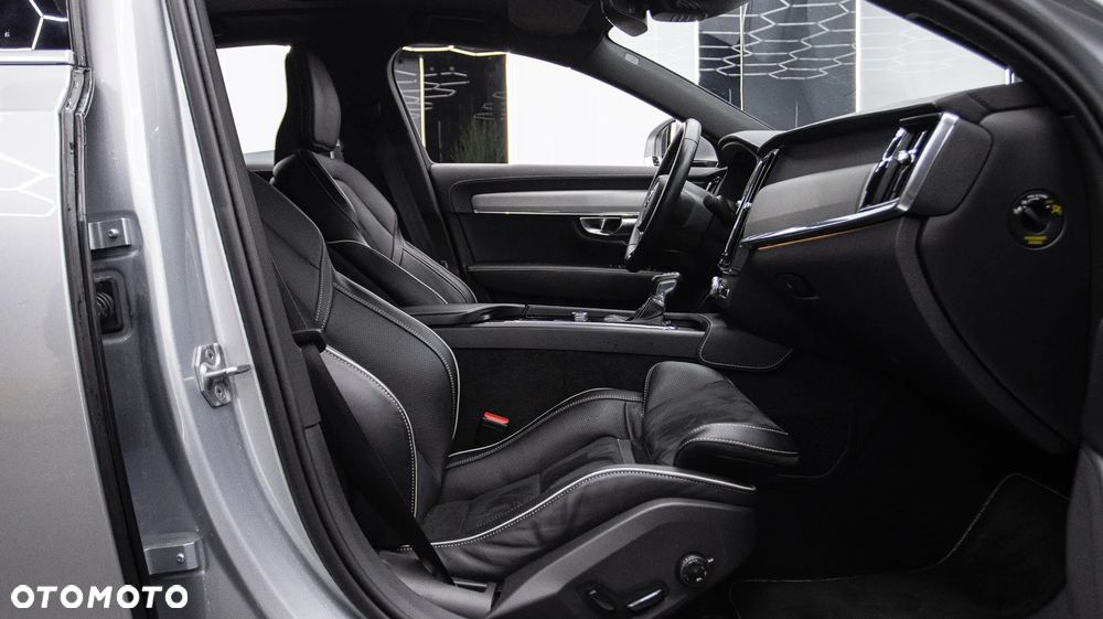 Volvo S90 B4 B R-Design - 24