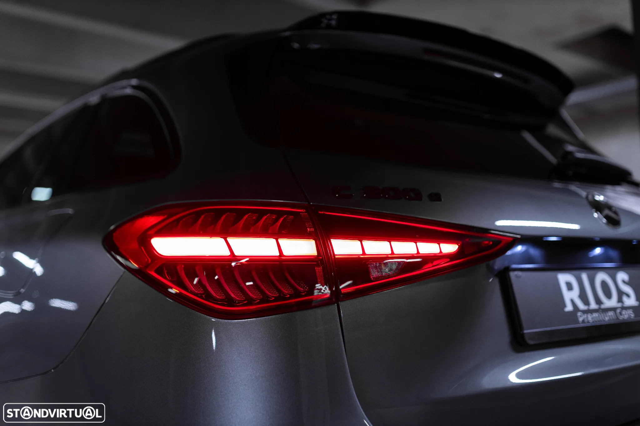 Mercedes-Benz C 300 e AMG Line - 13