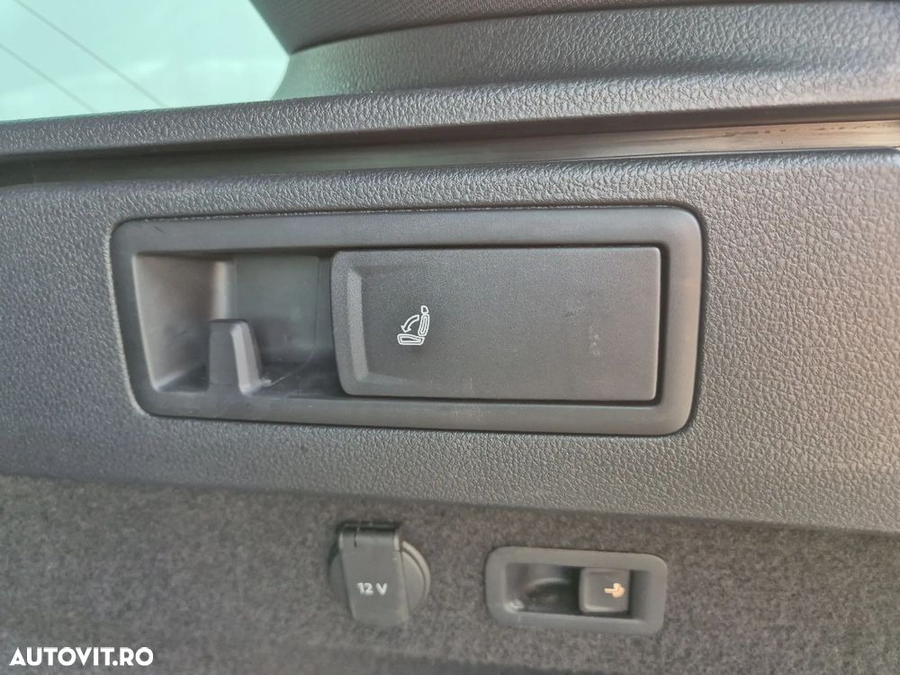 Volkswagen Passat - 27