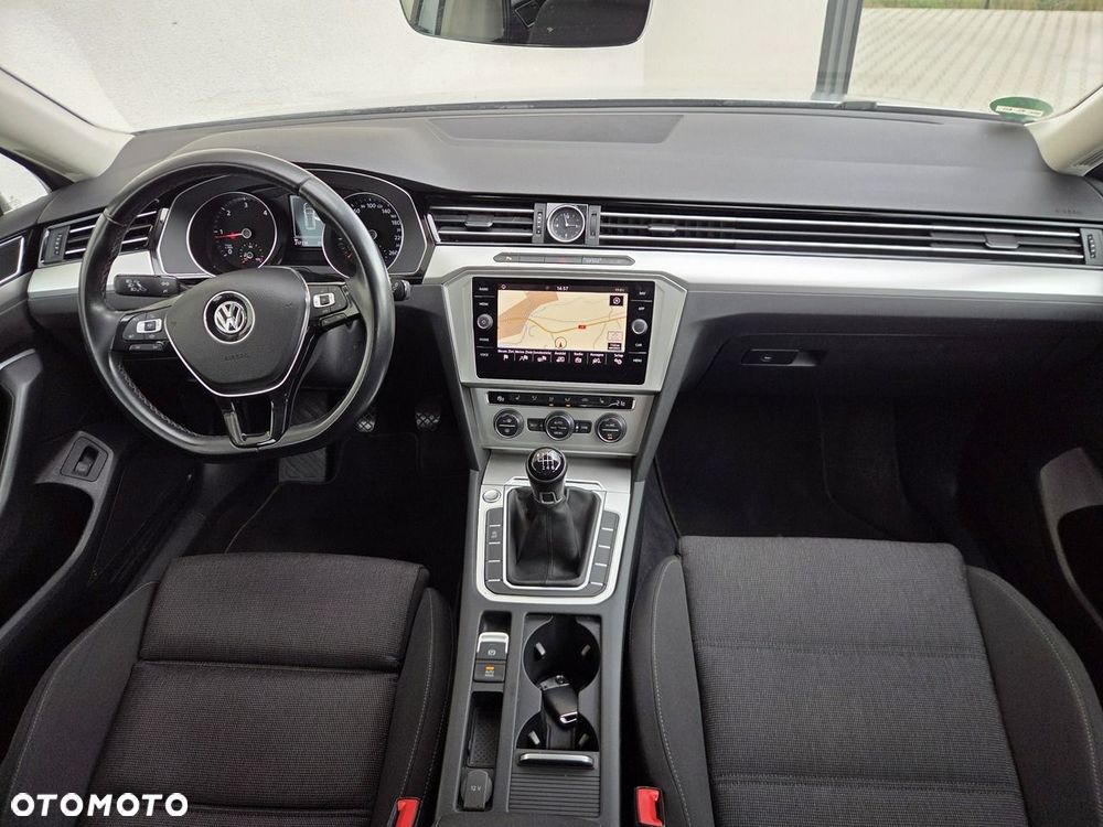 Volkswagen Passat Variant - 9