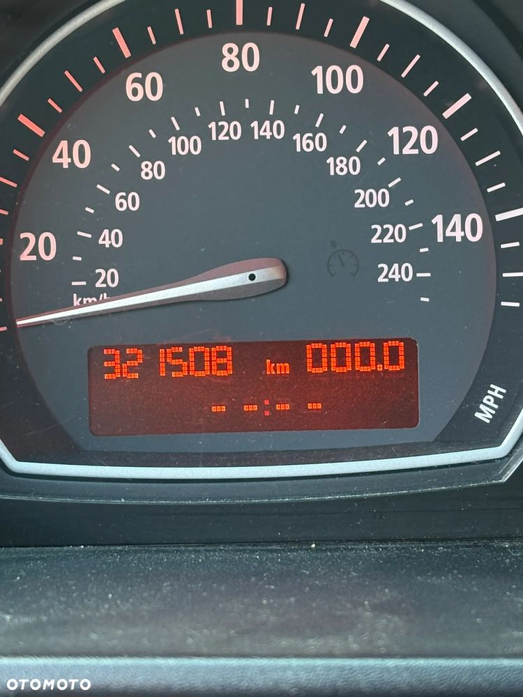 BMW X3 3.0i - 16