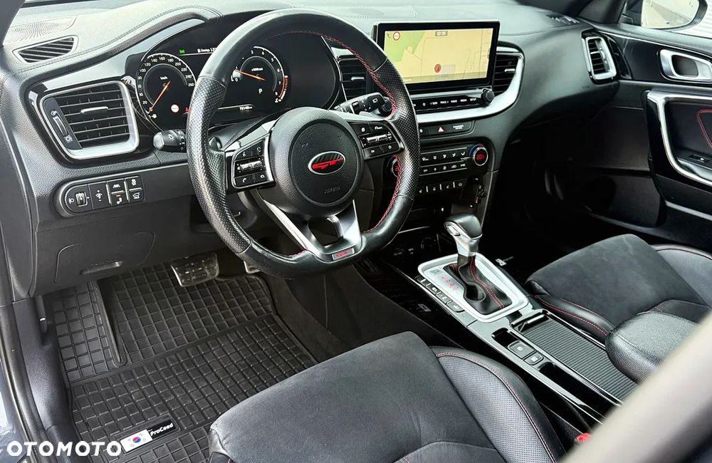 Kia ProCeed - 14