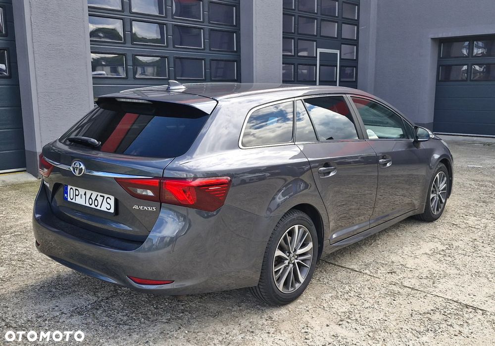 Toyota Avensis - 7