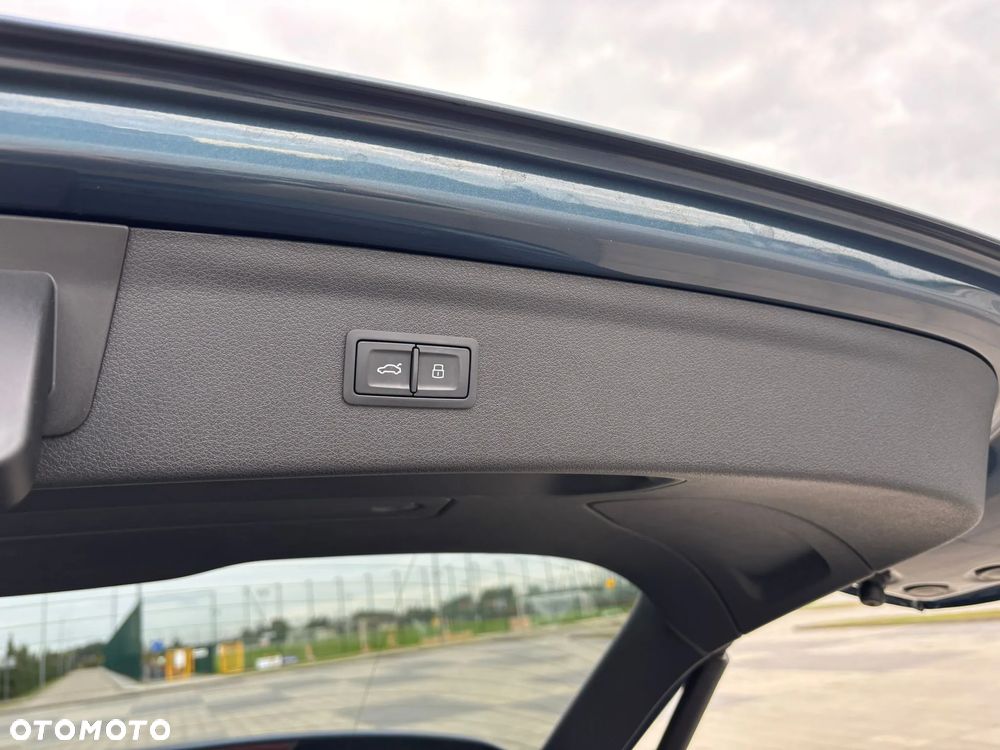 Audi Q3 2.0 TFSI quattro S tronic - 13