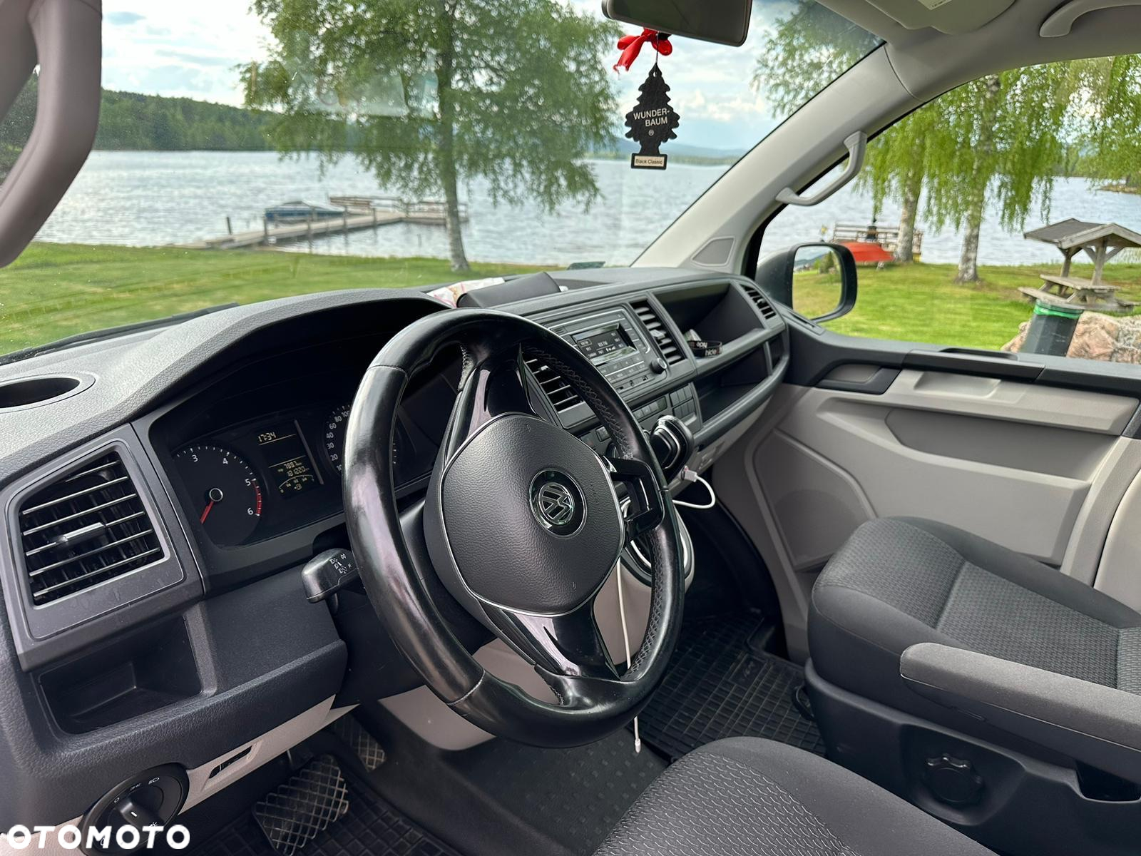 Volkswagen Caravelle 2.0 TDI L1 Comfortline Mixt - 4