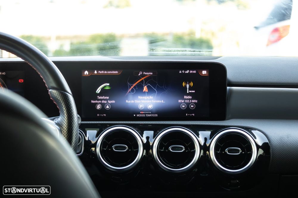 Mercedes-Benz A 250 e AMG Line - 28