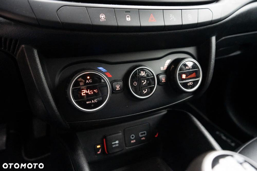 Fiat Tipo 1.4 T-Jet Business Line - 14