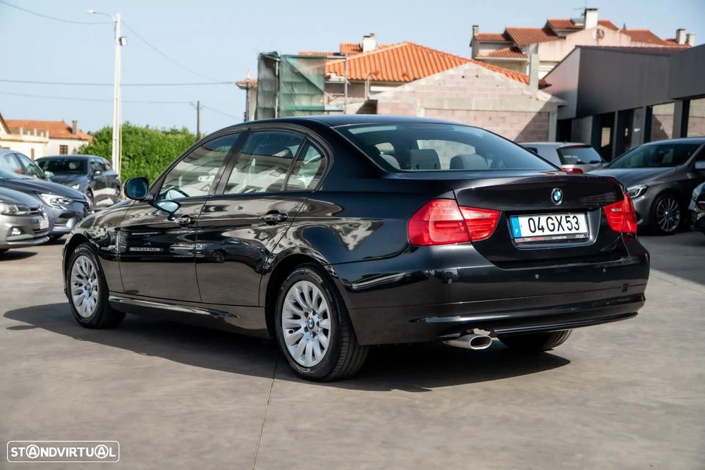 BMW 318 d Line Sport - 10
