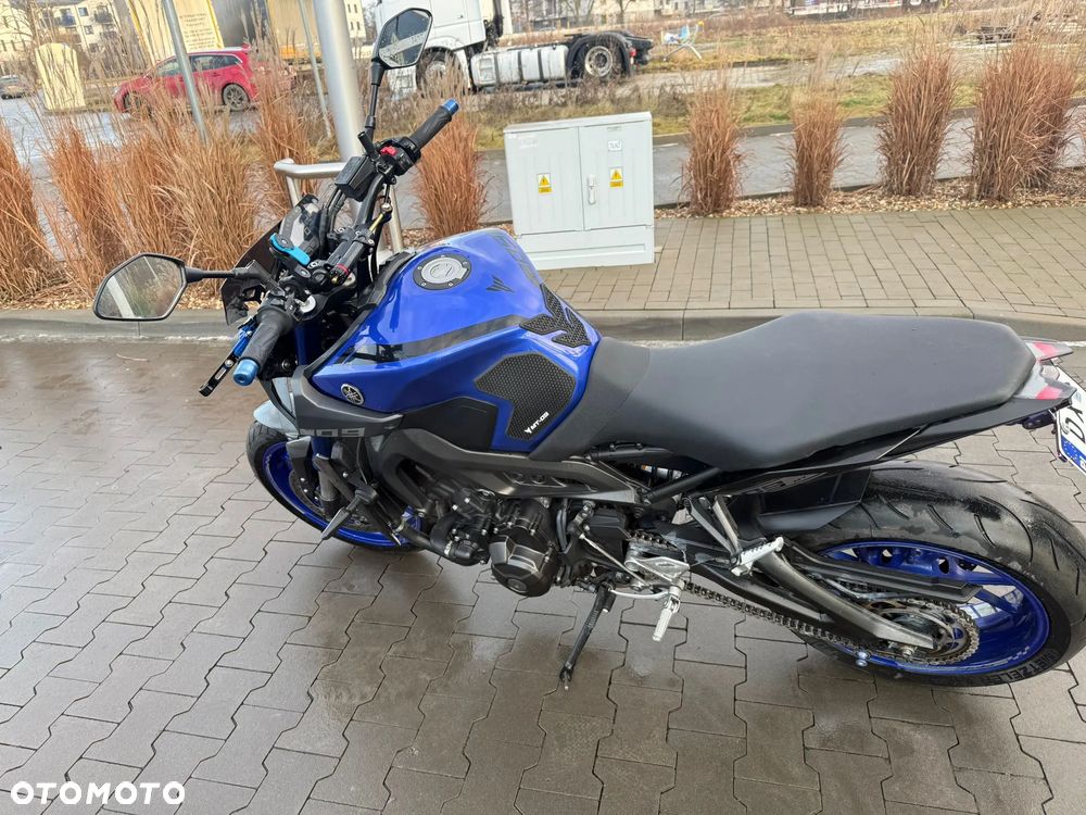 Yamaha MT - 1