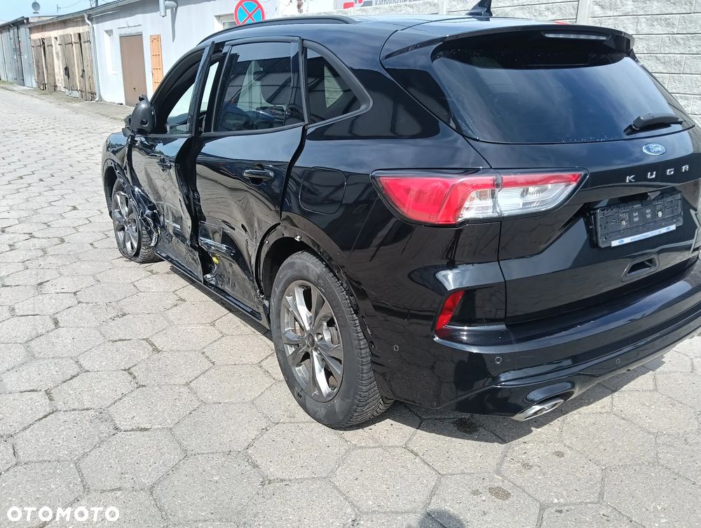 Ford Kuga 1.5 EcoBoost FWD ST-Line - 9