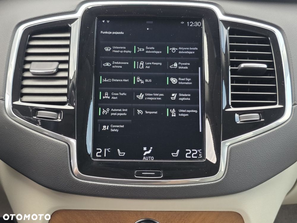 Volvo XC 90 - 23