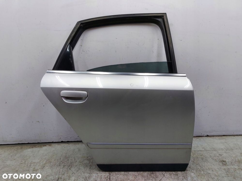 Drzwi tylne prawe tył Audi A4 B6 8E 2000-2004 KOD LAKIERU LY7W SREBRNE - 1