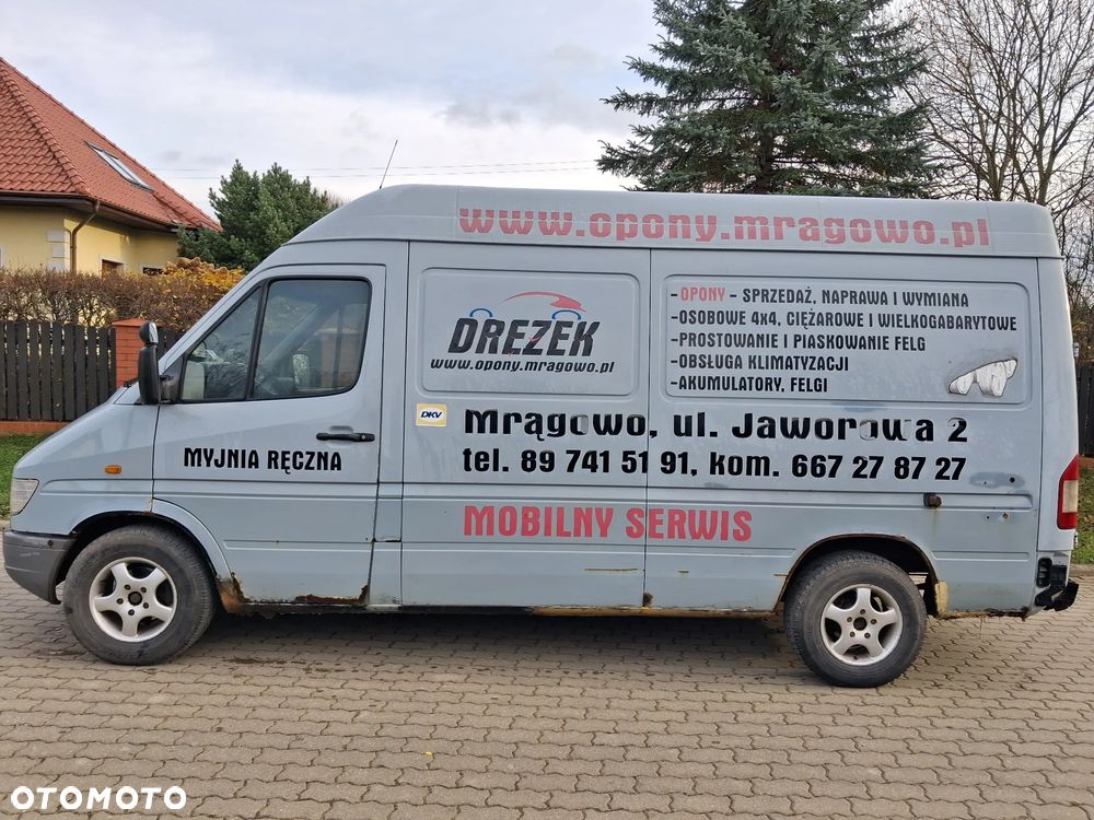 Mercedes-Benz Sprinter - 4