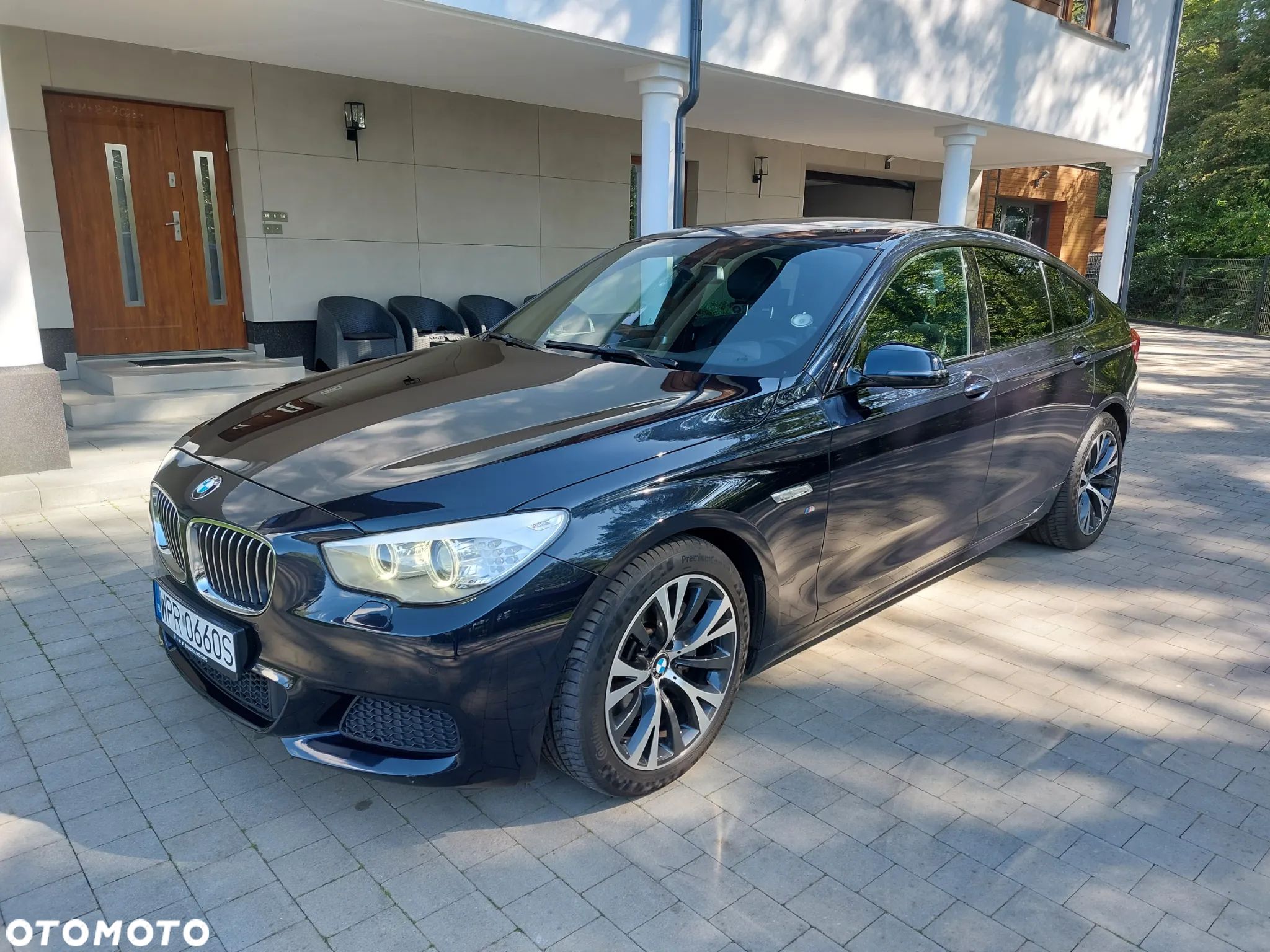 BMW 5GT - 1