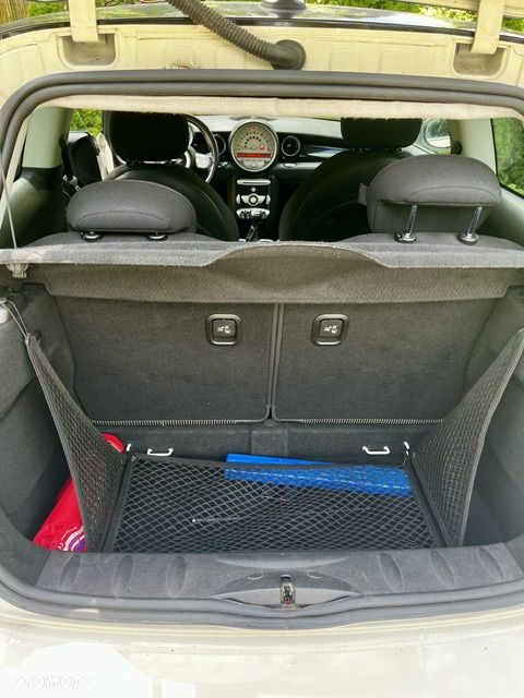 MINI Cooper Standard - 10
