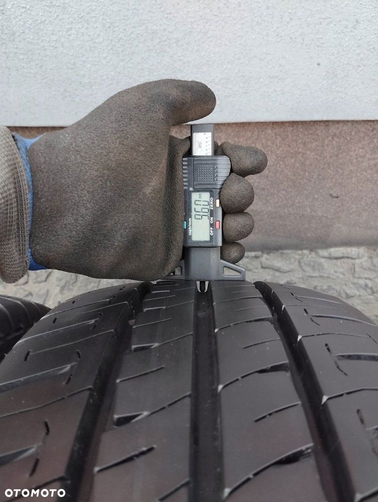 Michelin Agilis 215 60 17C 109/107 T 2szt - 3