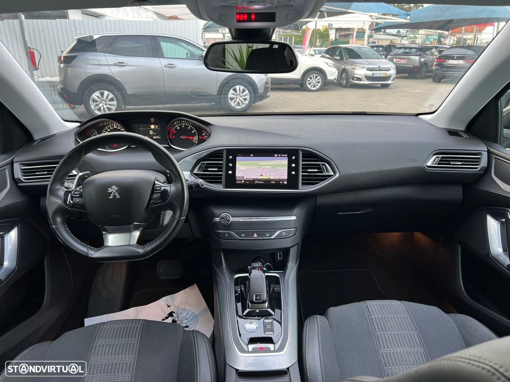 Peugeot 308 1.2 PureTech Allure Full LED EAT8 - 7