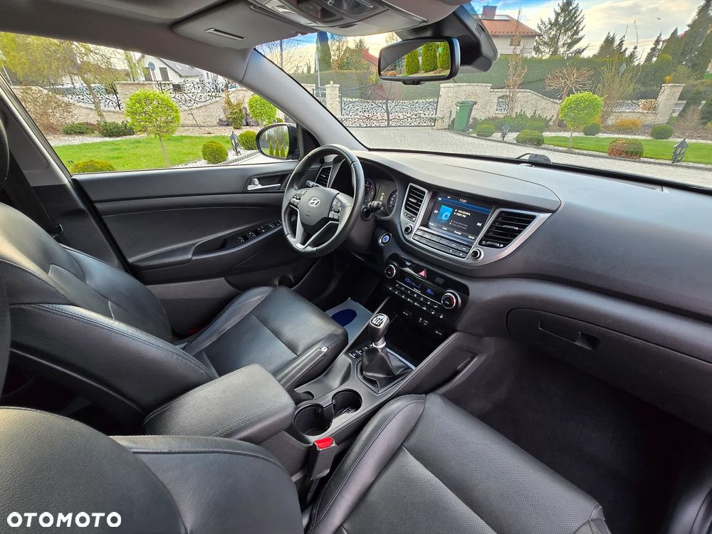 Hyundai Tucson blue 1.7 CRDi 2WD Intro Edition - 22