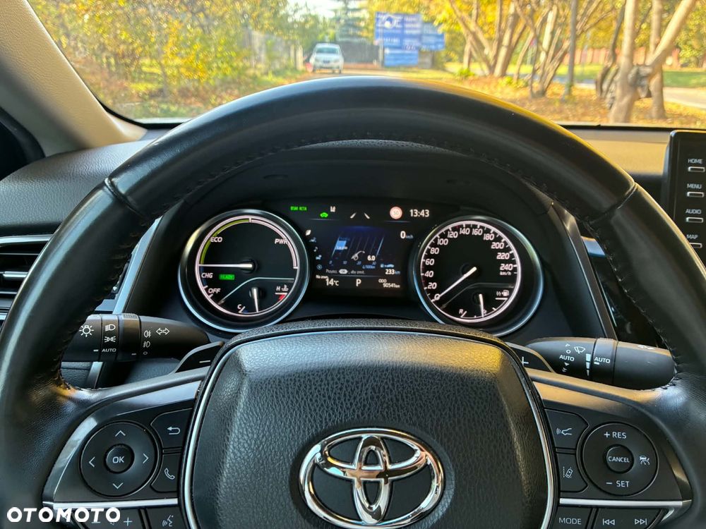 Toyota Camry 2022 photo 2