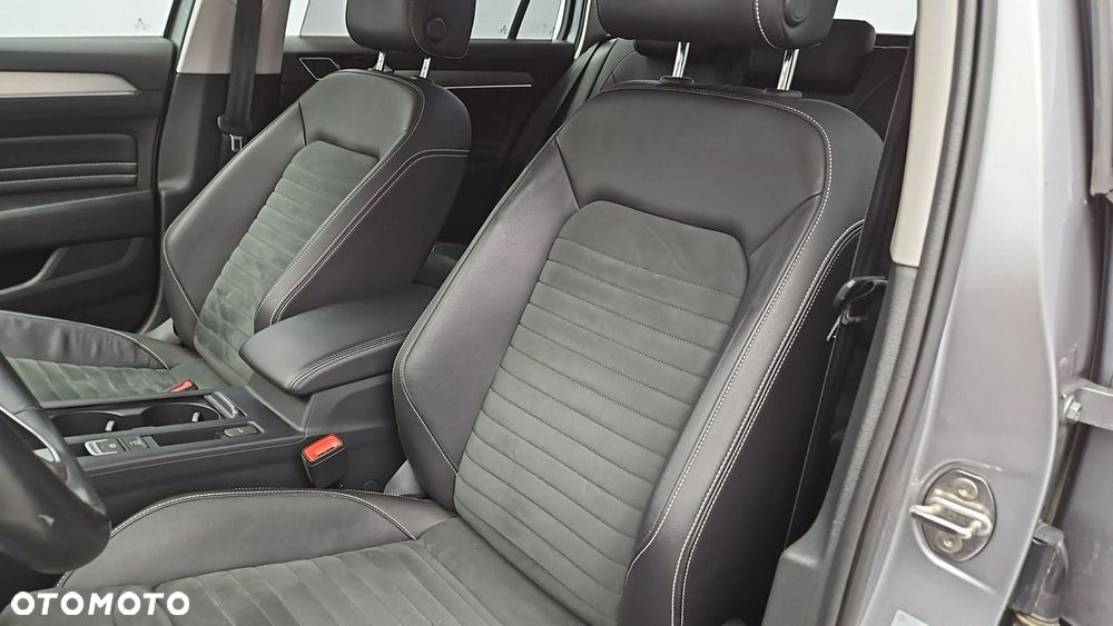 Volkswagen Passat Variant 2.0 TDI Elegance DSG - 12
