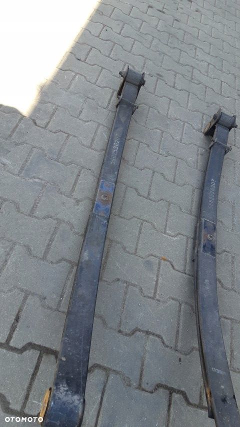 Iveco Daily IV Resor tył 2 pióra 5802536207 - 5