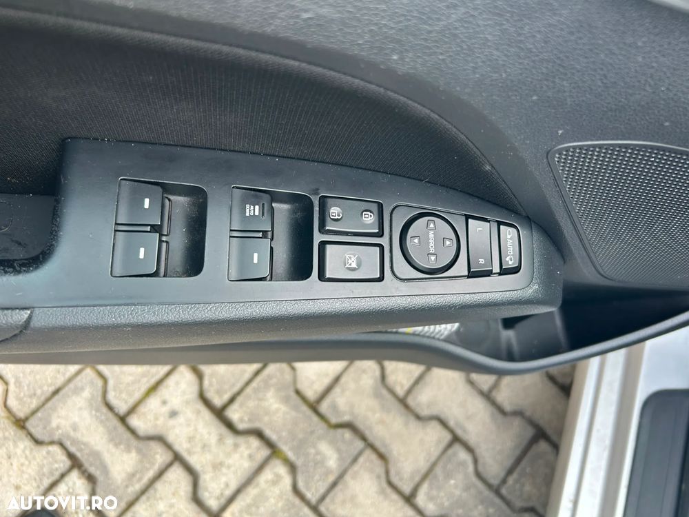 Hyundai Elantra 1.6 MPi Classic - 9