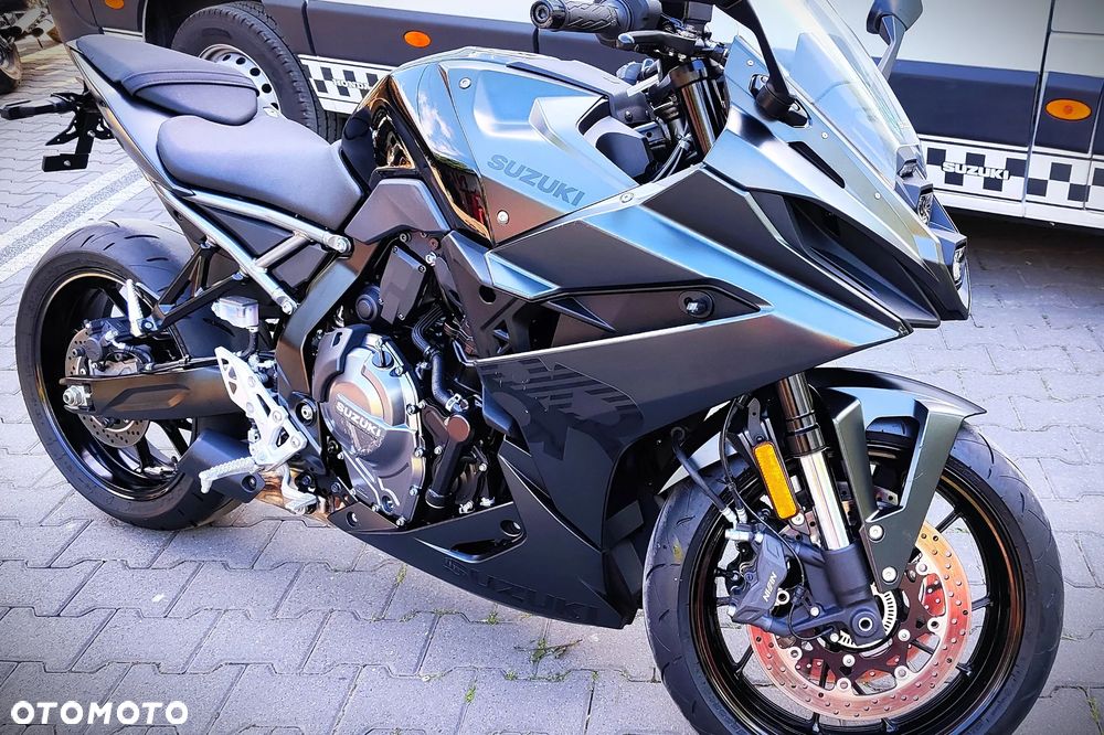 Suzuki GSX - 1